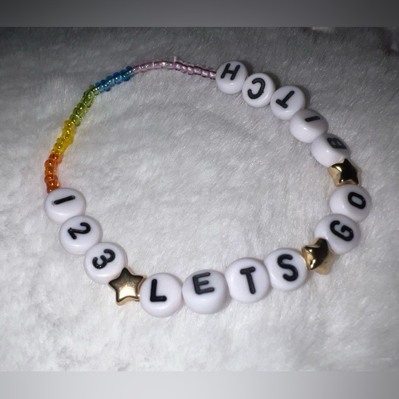 Taylor Swift Eras Tour Friendship Bracelet - Picture 2 of 4